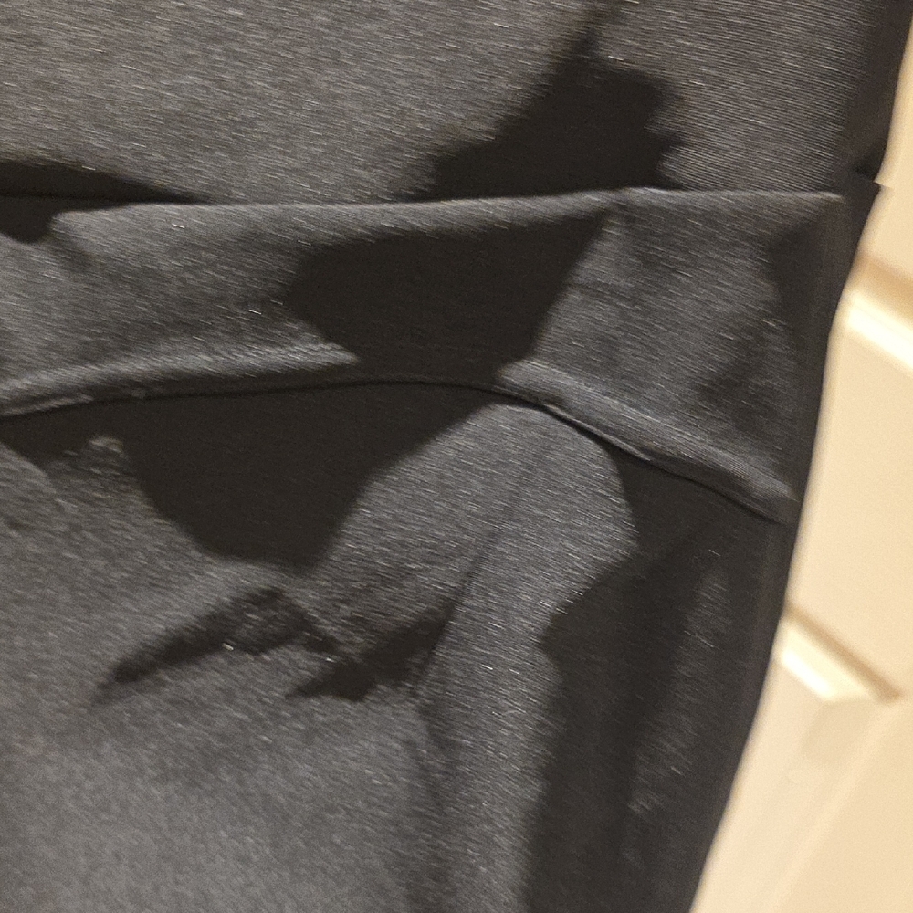 Source Unknown Black High-Waist Active Leggings - image 6